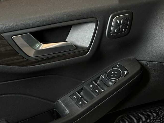 Ford Kuga Vignale+Automatik+Head-Up+B&O+Kamera