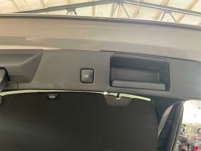 Ford Kuga ST-Line X PHEV+elek.AHK+LED+B&O+Navi+Kamera