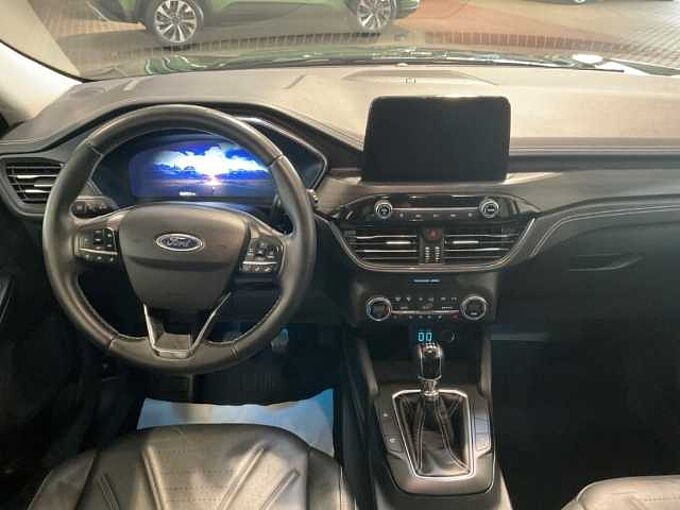 Ford Kuga Hybrid Vignale AHK abnehmbar NAVI. RÜCKF. + Frontkamera 