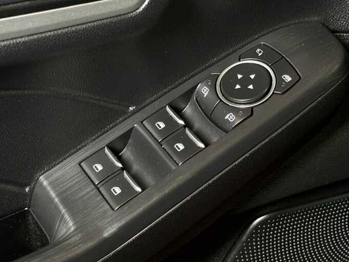 Ford Kuga Cool&Connect+Automatik+PDC+Navi+Winter-P.