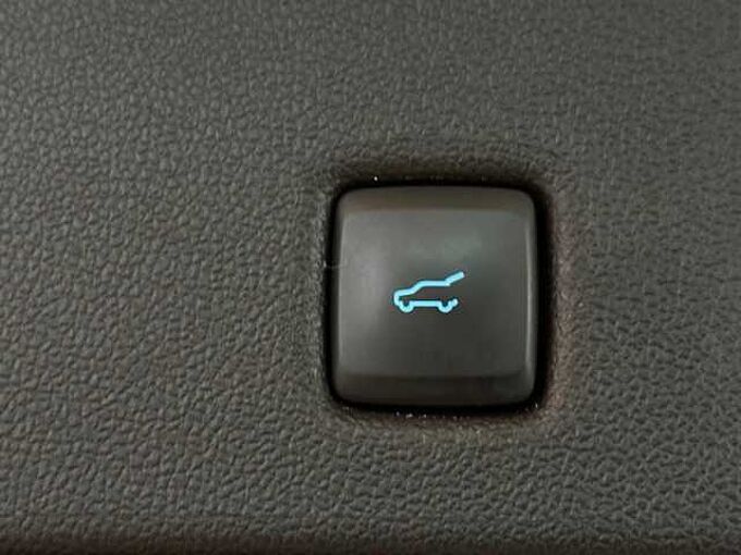 Ford Kuga ST-Line X+Automatik+Pano+AHK+B&O+Key-Free 