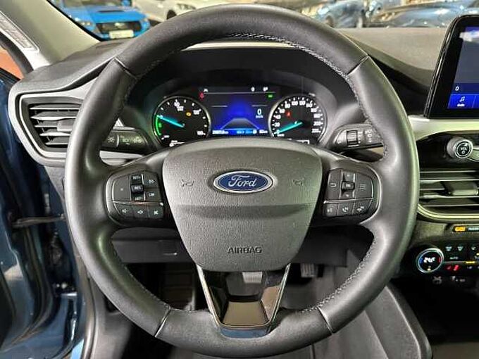 Ford Kuga Cool&Connect+Automatik+Navi+PDC+Sitzheizung 
