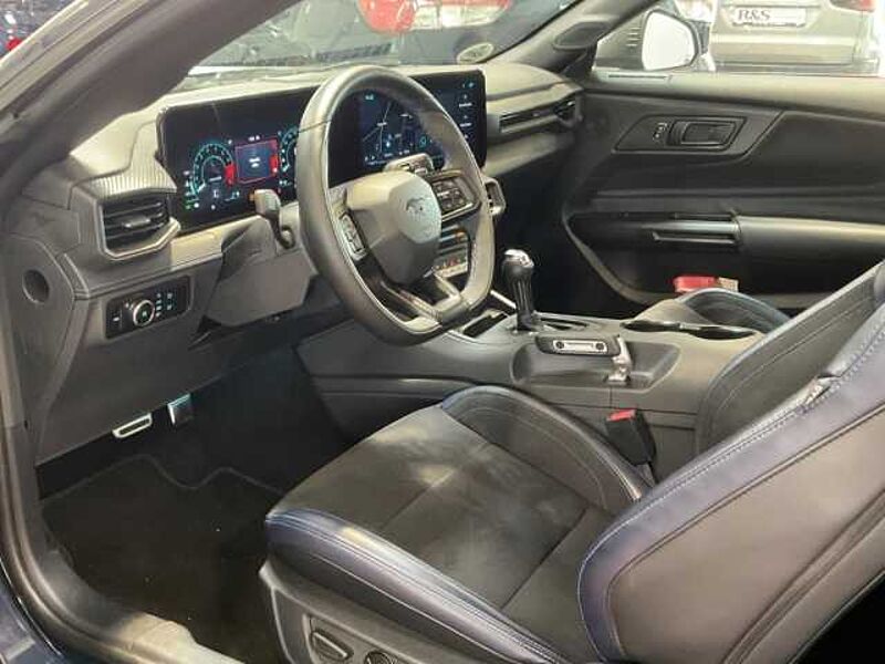 Ford Mustang Dark Horse Coupe 5.0L V8  Automatik
