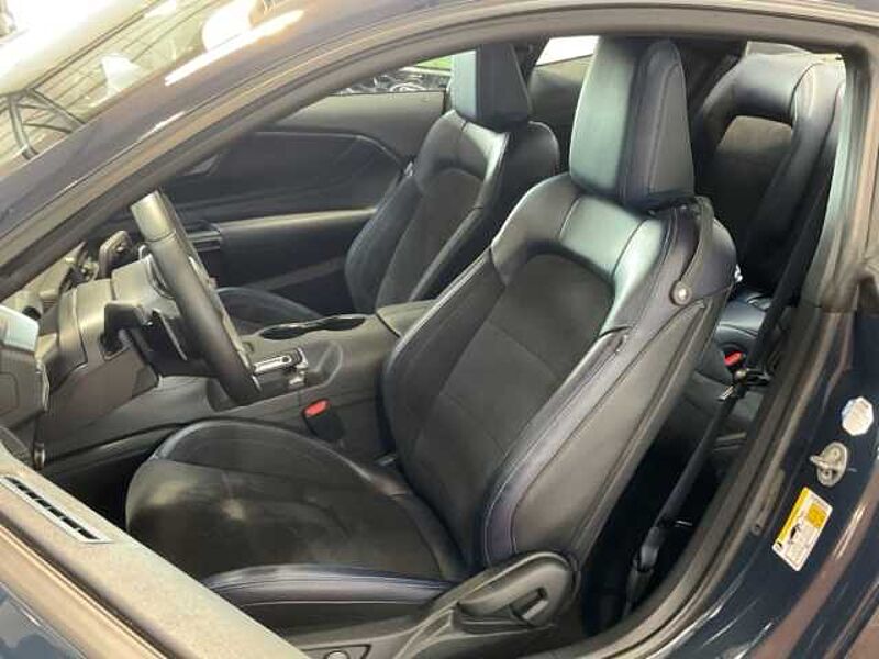 Ford Mustang Dark Horse Coupe 5.0L V8  Automatik