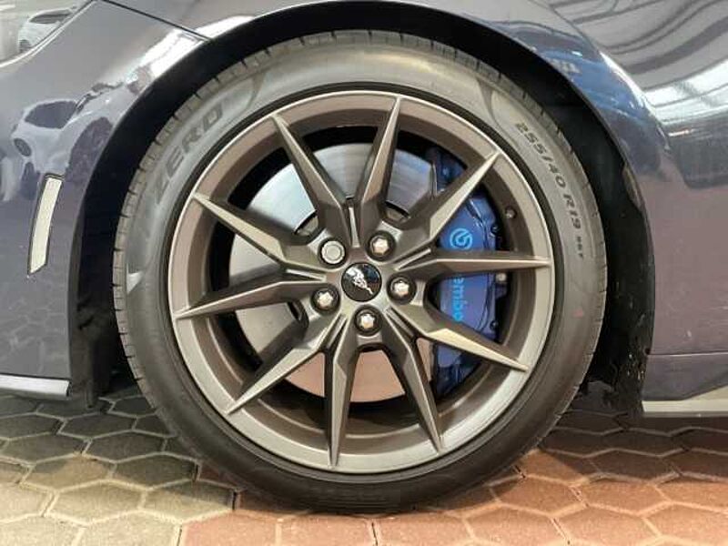 Ford Mustang Dark Horse Coupe 5.0L V8  Automatik