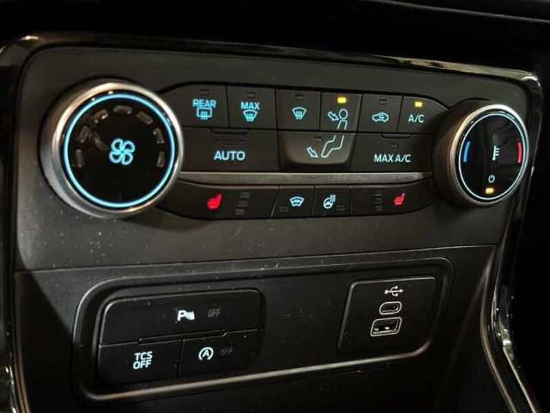 Ford EcoSport Titanium+Kamera+Navi+B&O+Key-Free