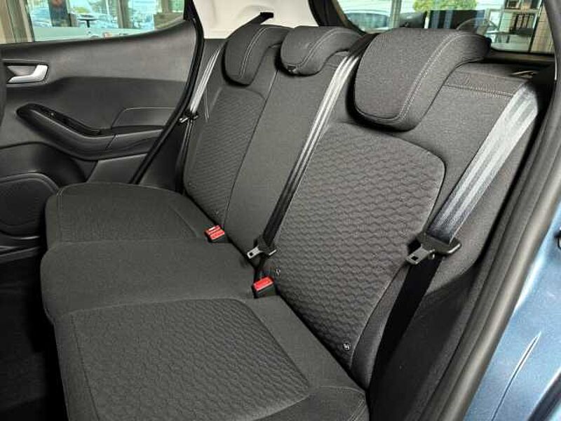 Ford Fiesta Titanium+Rückfahrkamera+Winter-P. +Tempo