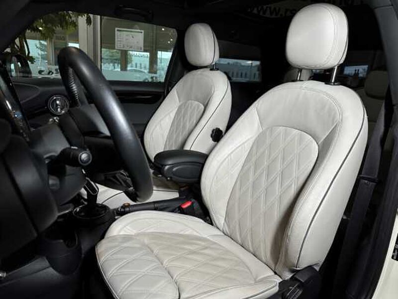 MINI Cooper Automatik+Kamera+Pano+Navi+Sitzheizung