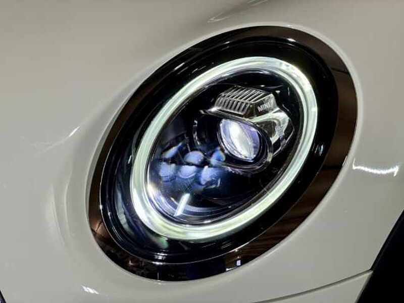 MINI Cooper Automatik+Kamera+Pano+Navi+Sitzheizung