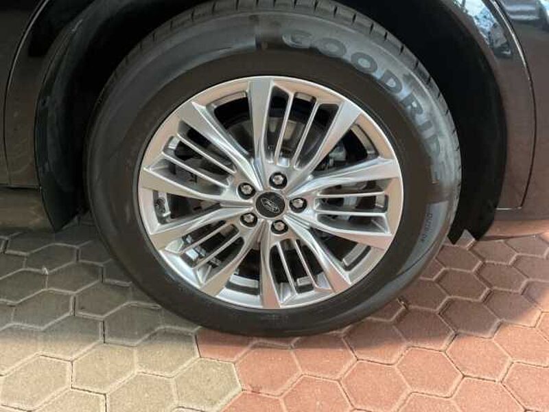 Ford Kuga Hybrid Vignale AHK abnehmbar NAVI. RÜCKF. + Frontkamera