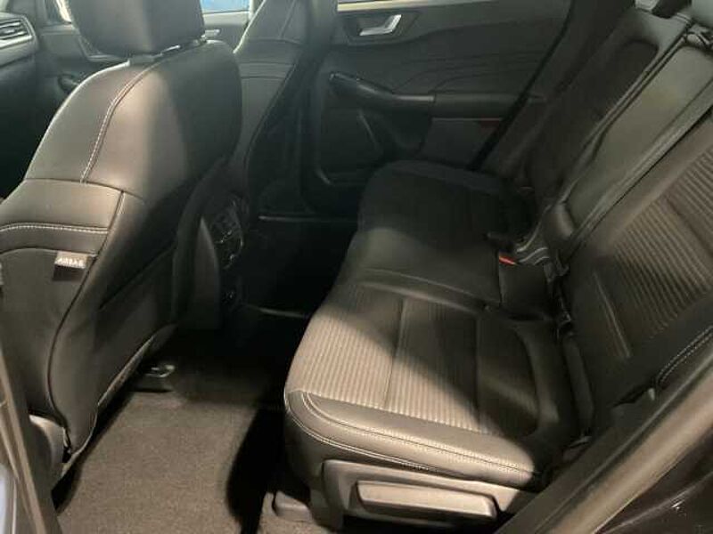 Ford Kuga Titanium X RÜCKF. NAVI. Winter-P. PDC. Allwetterreifen